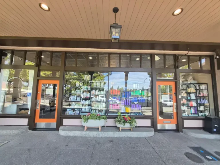 Salon Bravissimo storefront with orange doors on Sutter Street in Folsom