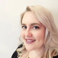 Ashleah Byram, stylist at Salon Bravissimo