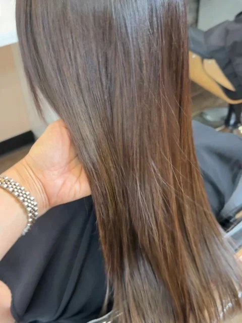 Instagram post: Frizz ➜ Smooth ➜ Shine ✨ Beautiful hair doesn’t have to mean losing movement. Our SB Custom Smooth…
